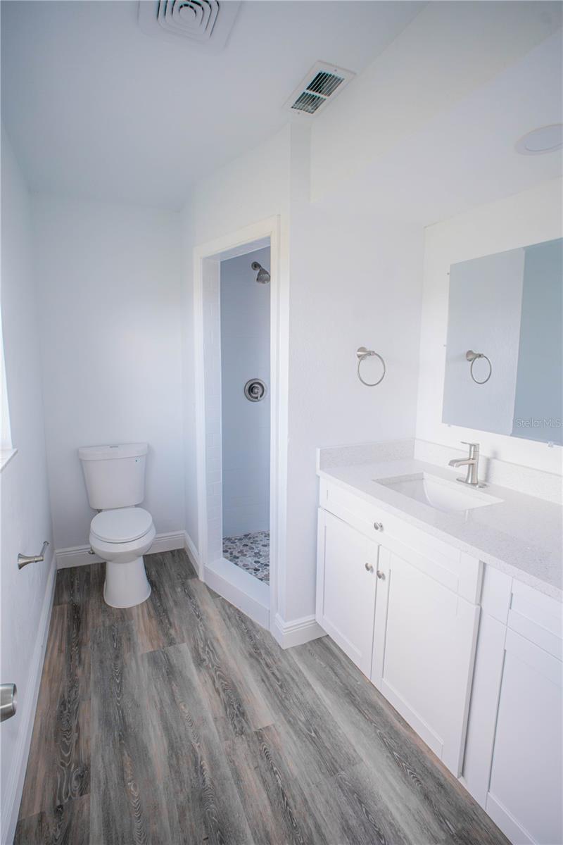 549 LAKEMONT AVE NW, PORT CHARLOTTE, FL, 33952