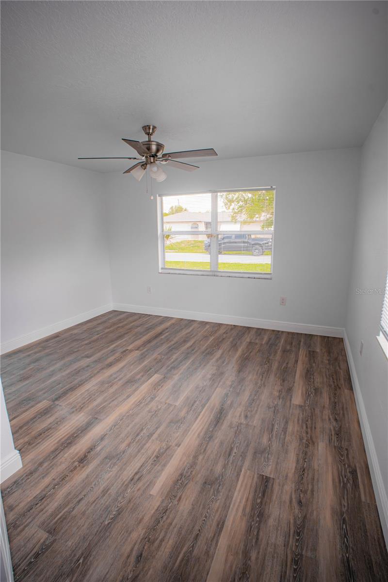 549 LAKEMONT AVE NW, PORT CHARLOTTE, FL, 33952