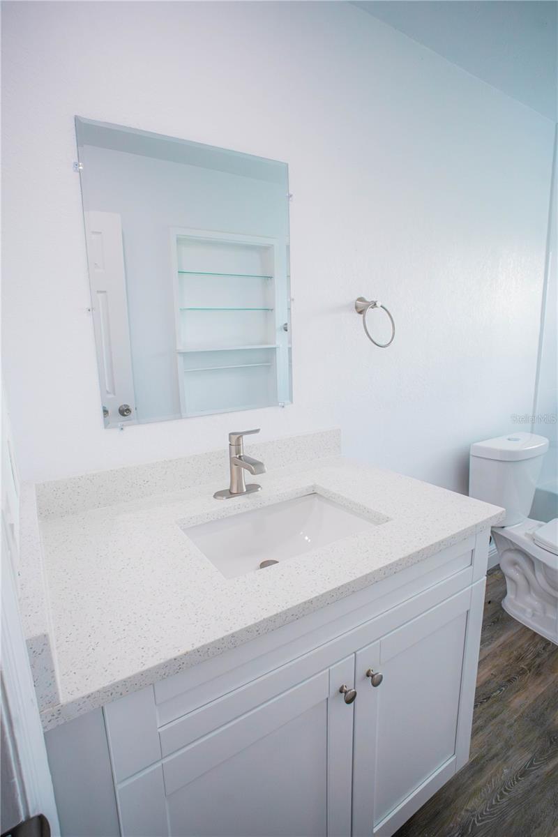 549 LAKEMONT AVE NW, PORT CHARLOTTE, FL, 33952