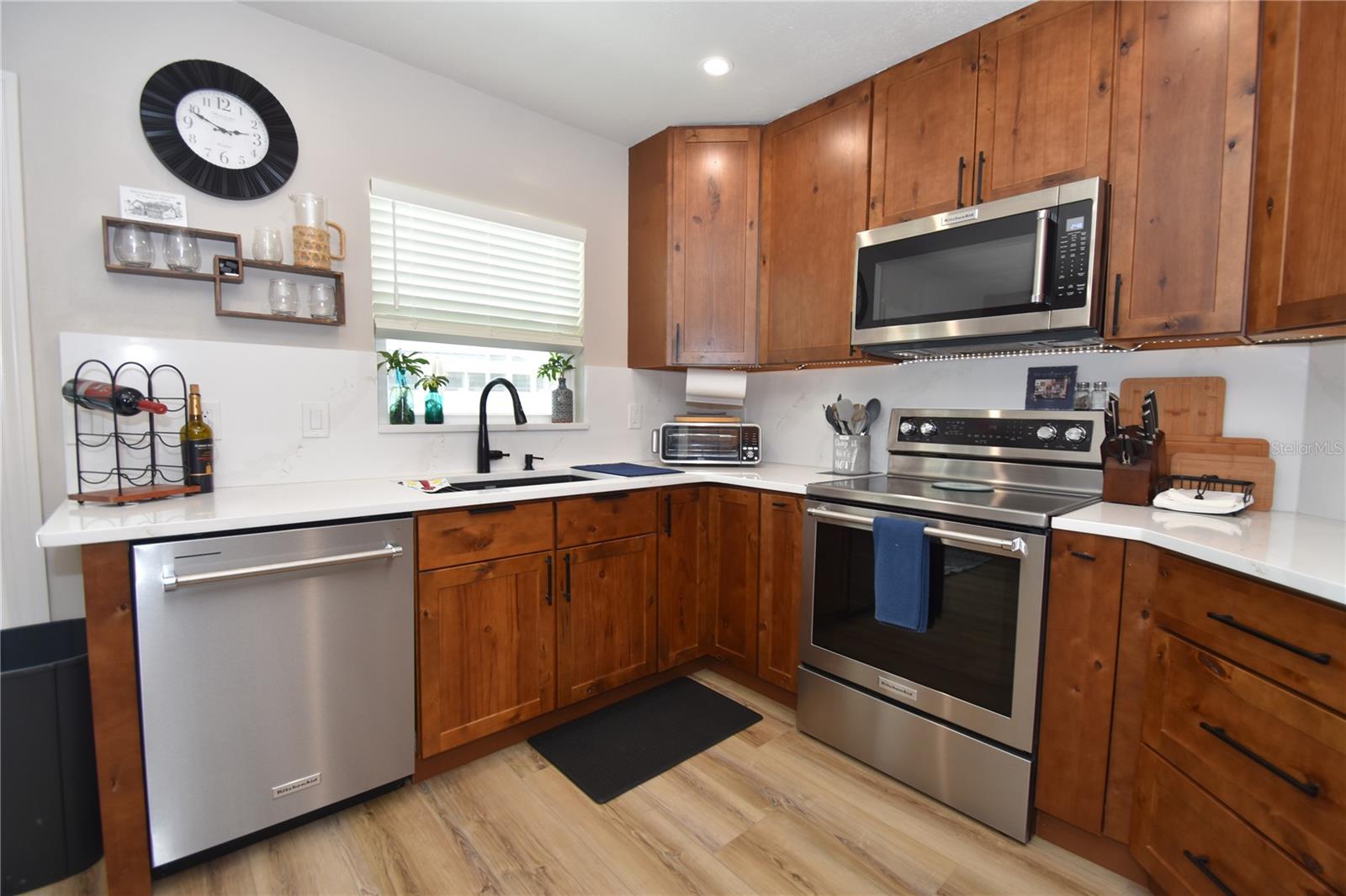 1 BEDFORD DR, PALM COAST, FL, 32137