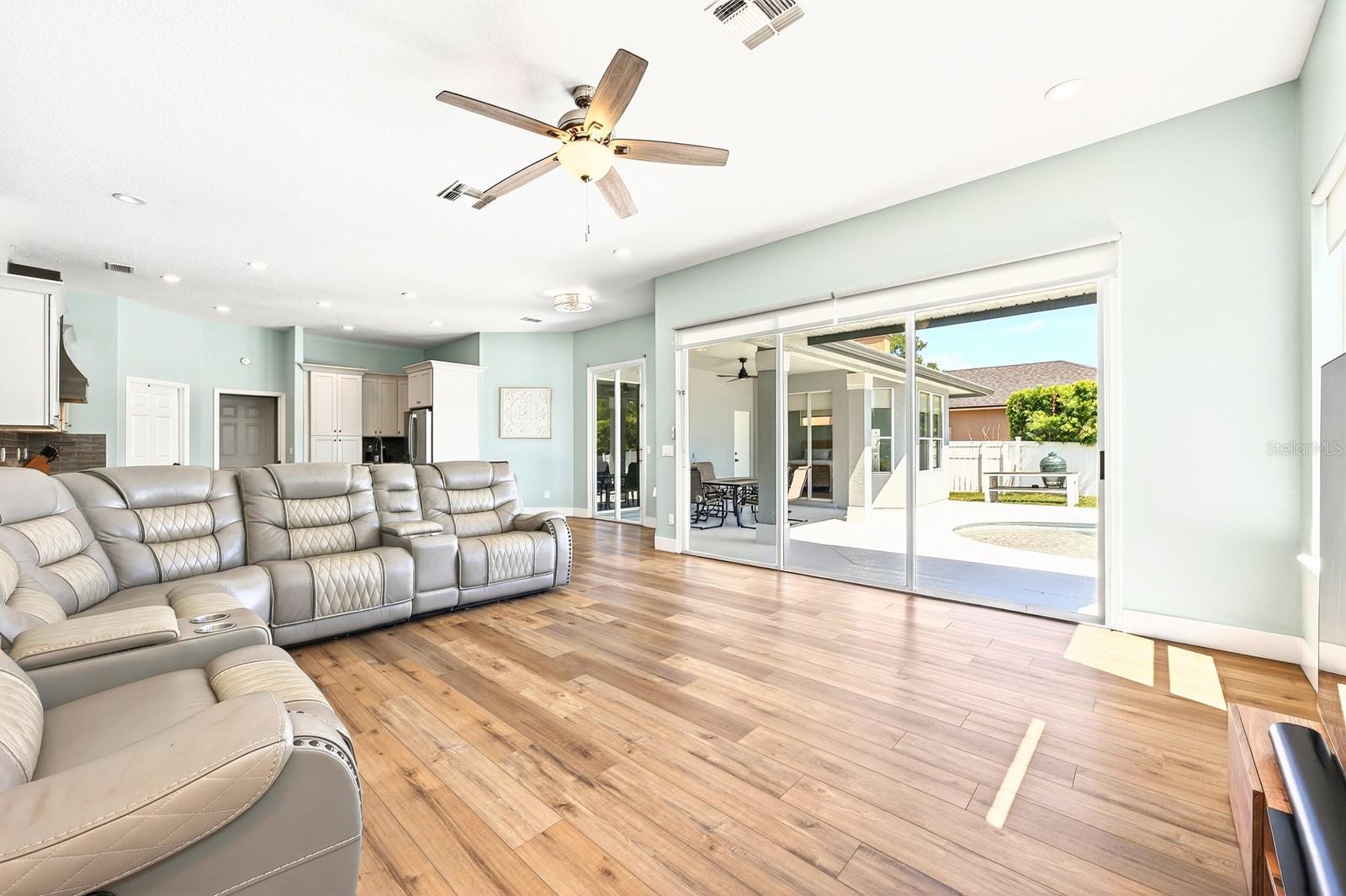 1047 WILLA LAKE CIR, OVIEDO, FL, 32765