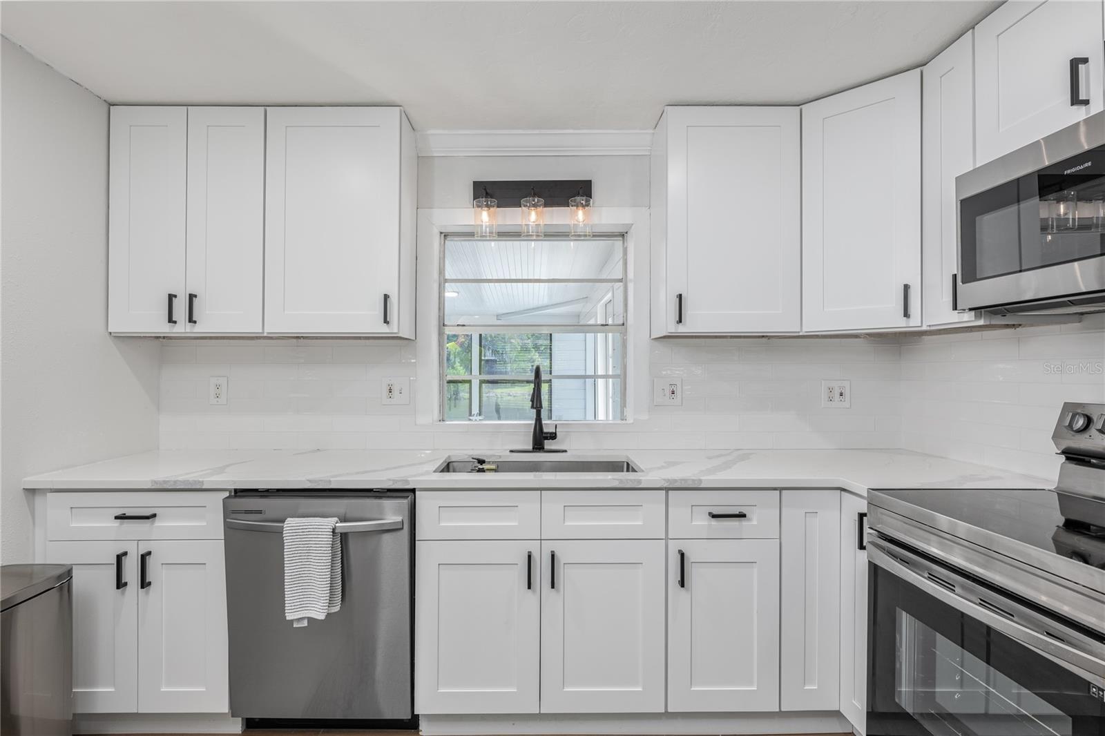 51 SPRUCE LN, DEBARY, FL, 32713
