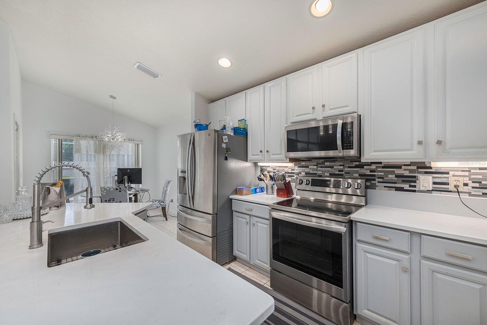 2902 BILLINGHAM DR, LAND O LAKES, FL, 34639