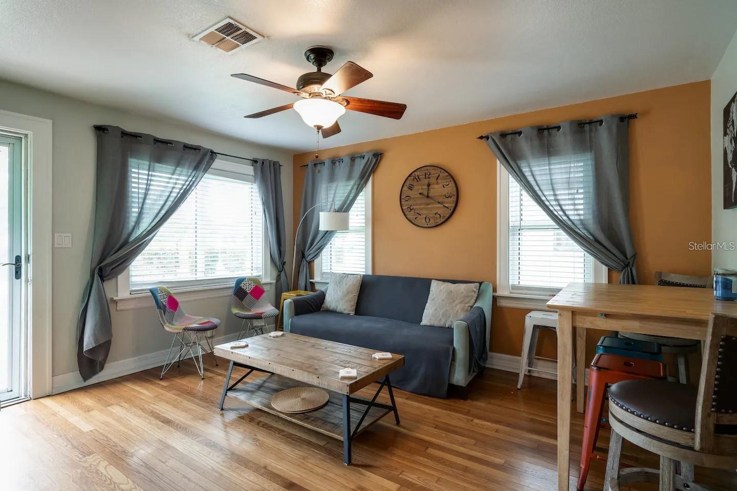 1501 29TH AVE N, ST PETERSBURG, FL, 33704