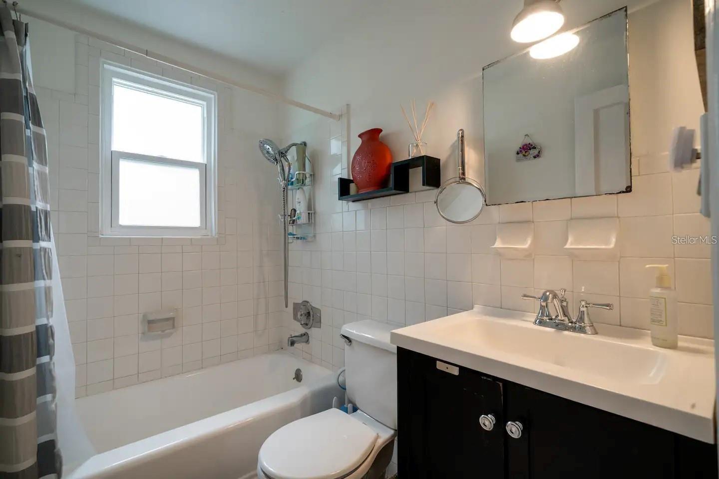 1501 29TH AVE N, ST PETERSBURG, FL, 33704