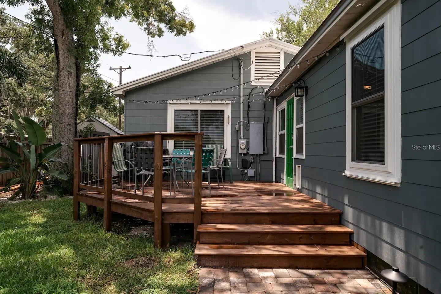 1501 29TH AVE N, ST PETERSBURG, FL, 33704