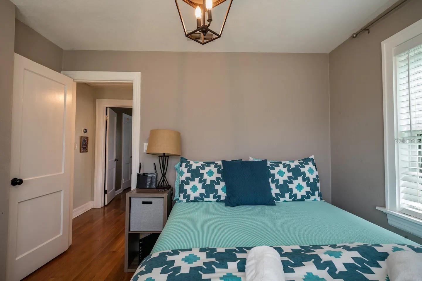 1501 29TH AVE N, ST PETERSBURG, FL, 33704