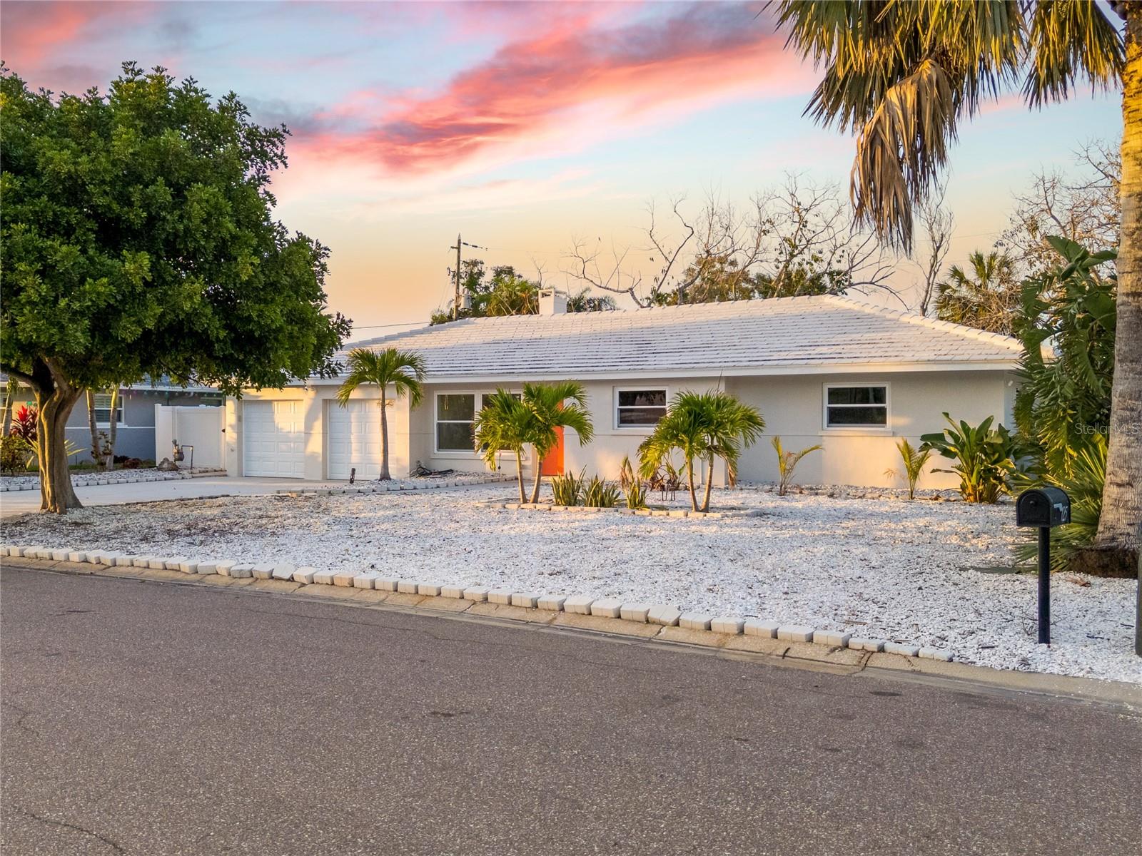 123 8TH ST, BELLEAIR BEACH, FL, 33786