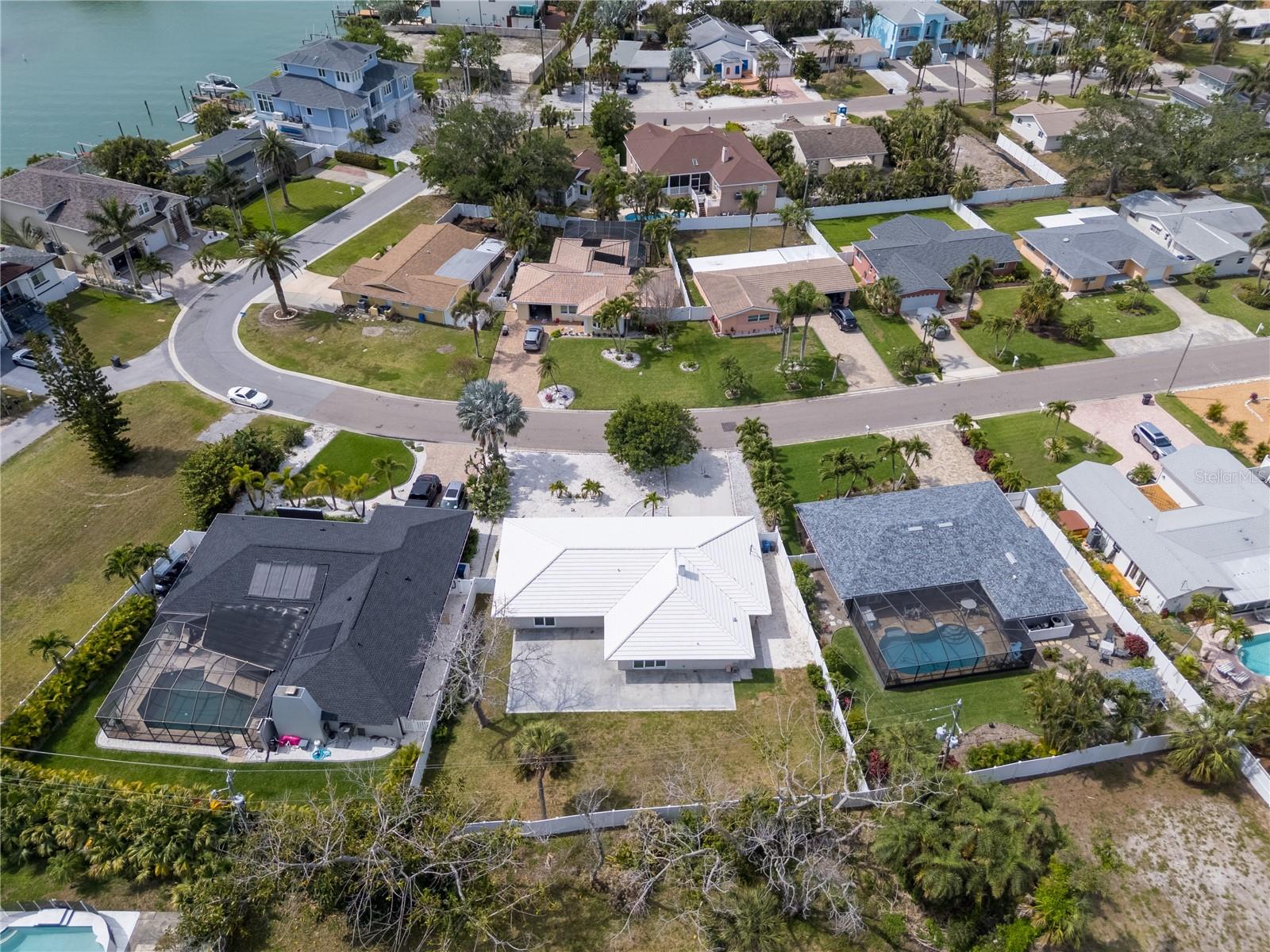 123 8TH ST, BELLEAIR BEACH, FL, 33786