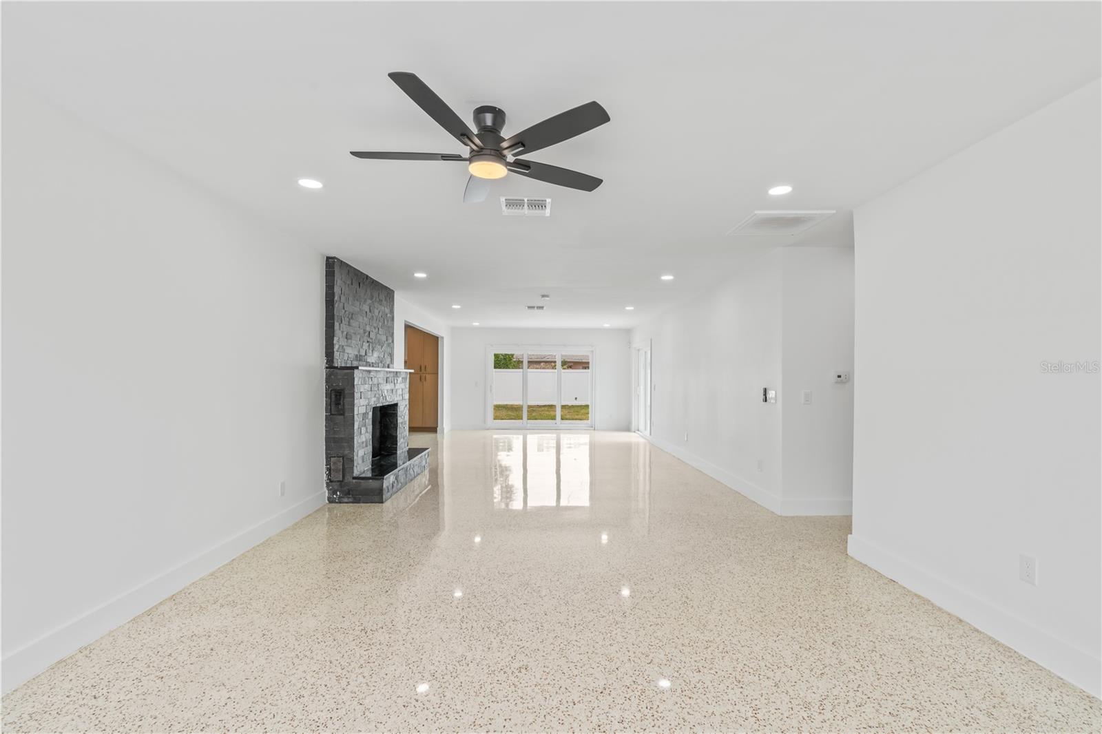 123 8TH ST, BELLEAIR BEACH, FL, 33786