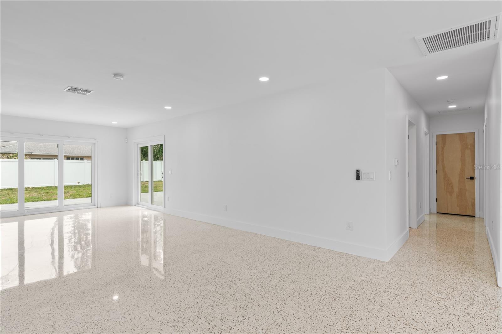 123 8TH ST, BELLEAIR BEACH, FL, 33786
