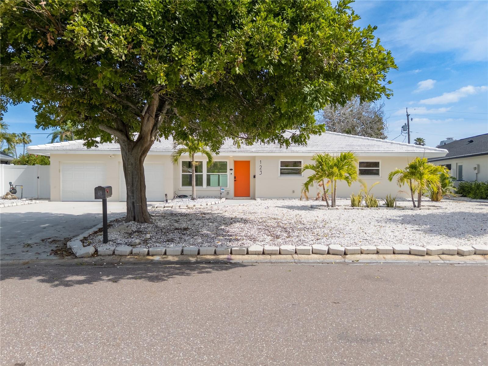 123 8TH ST, BELLEAIR BEACH, FL, 33786