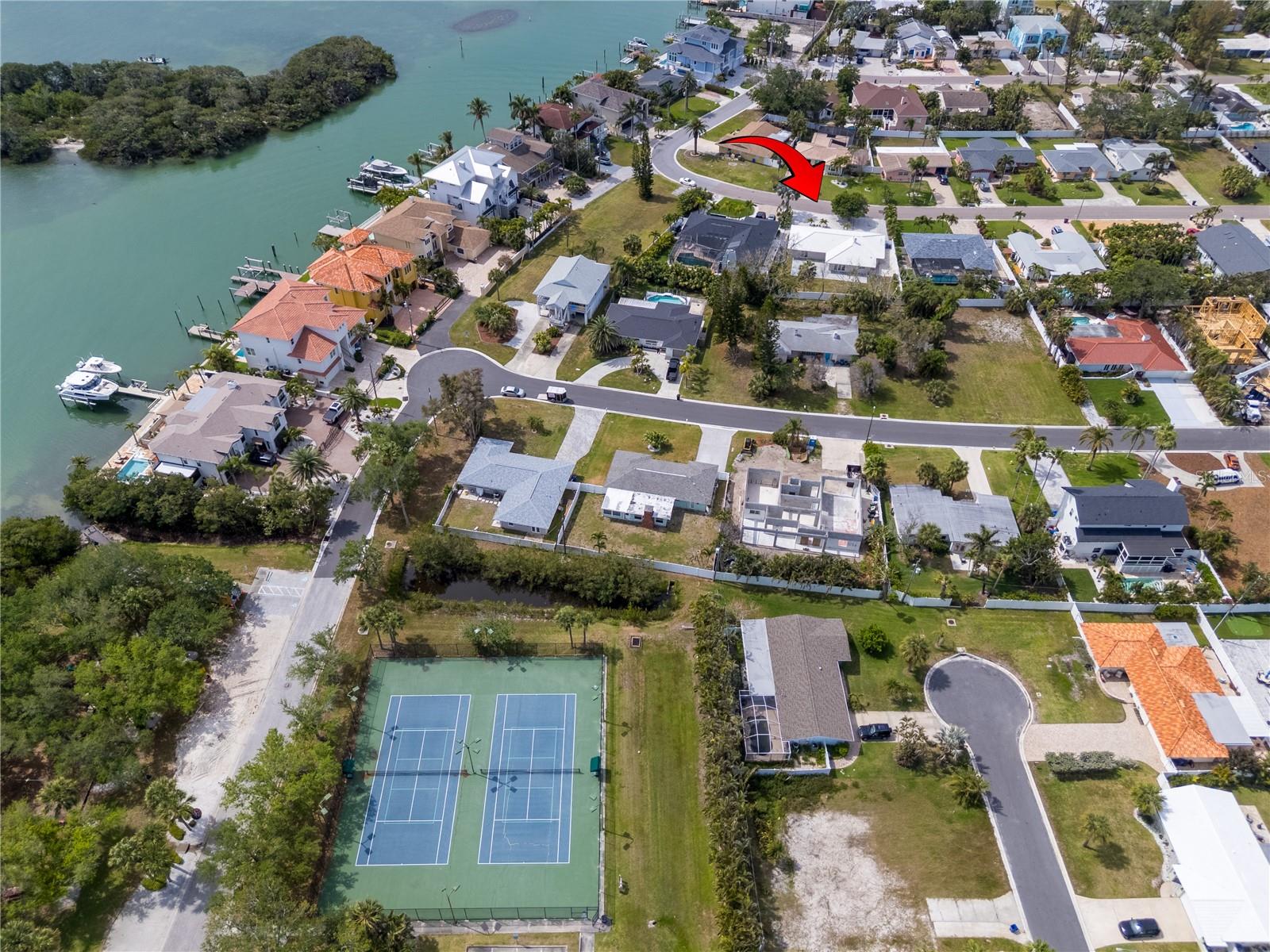 123 8TH ST, BELLEAIR BEACH, FL, 33786