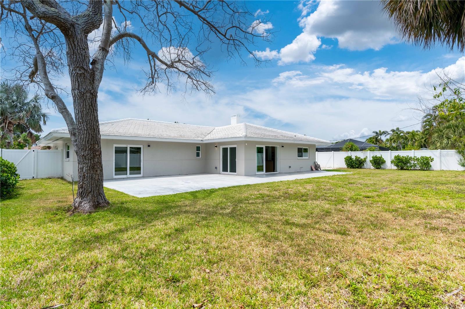 123 8TH ST, BELLEAIR BEACH, FL, 33786