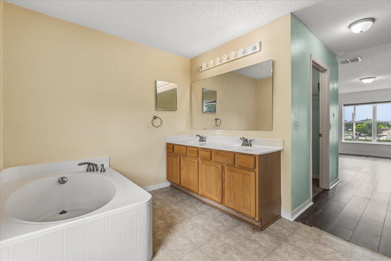 1780 HOWLAND BLVD, DELTONA, FL, 32738