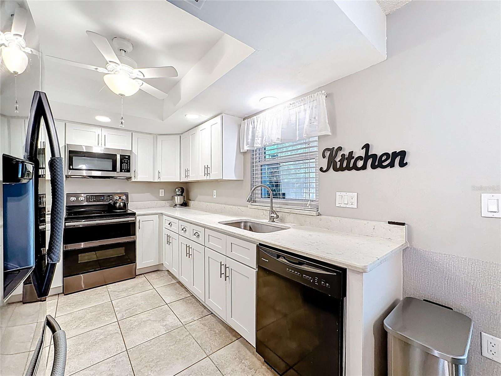 1530 DEER HOLLOW BLVD, SARASOTA, FL, 34232