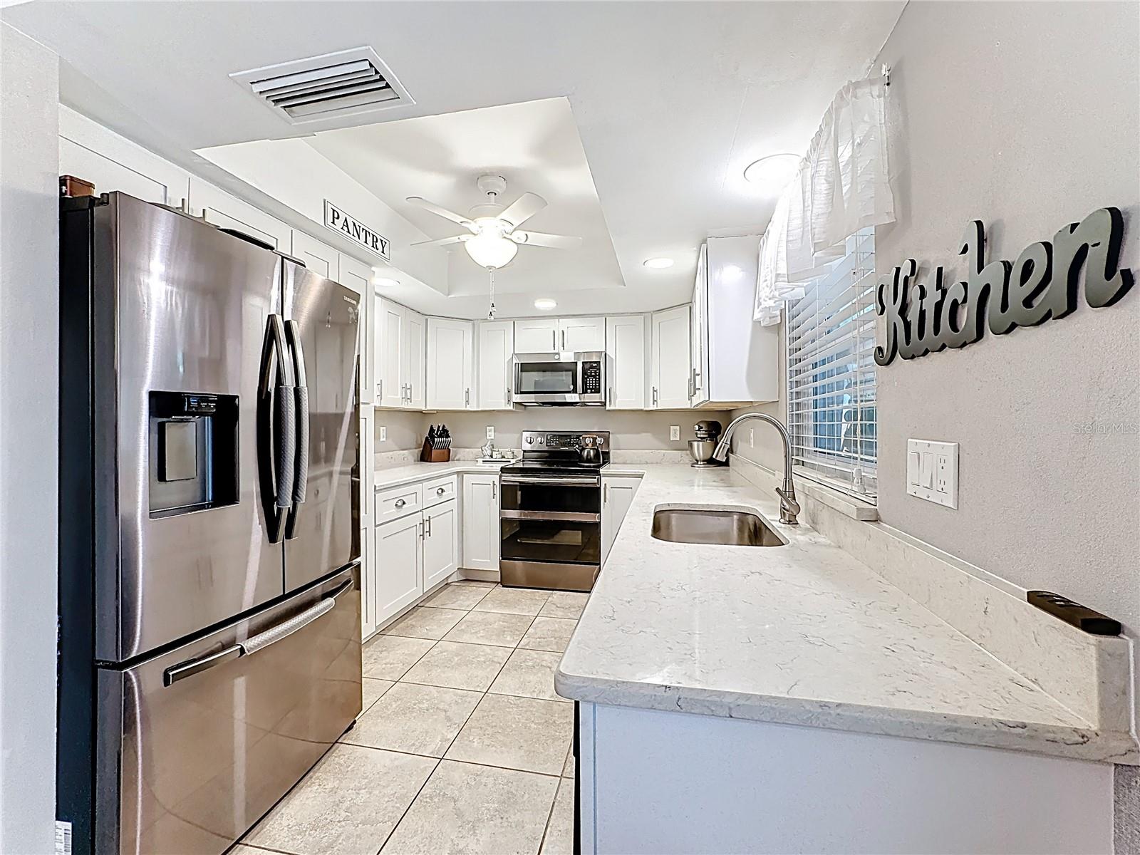 1530 DEER HOLLOW BLVD, SARASOTA, FL, 34232