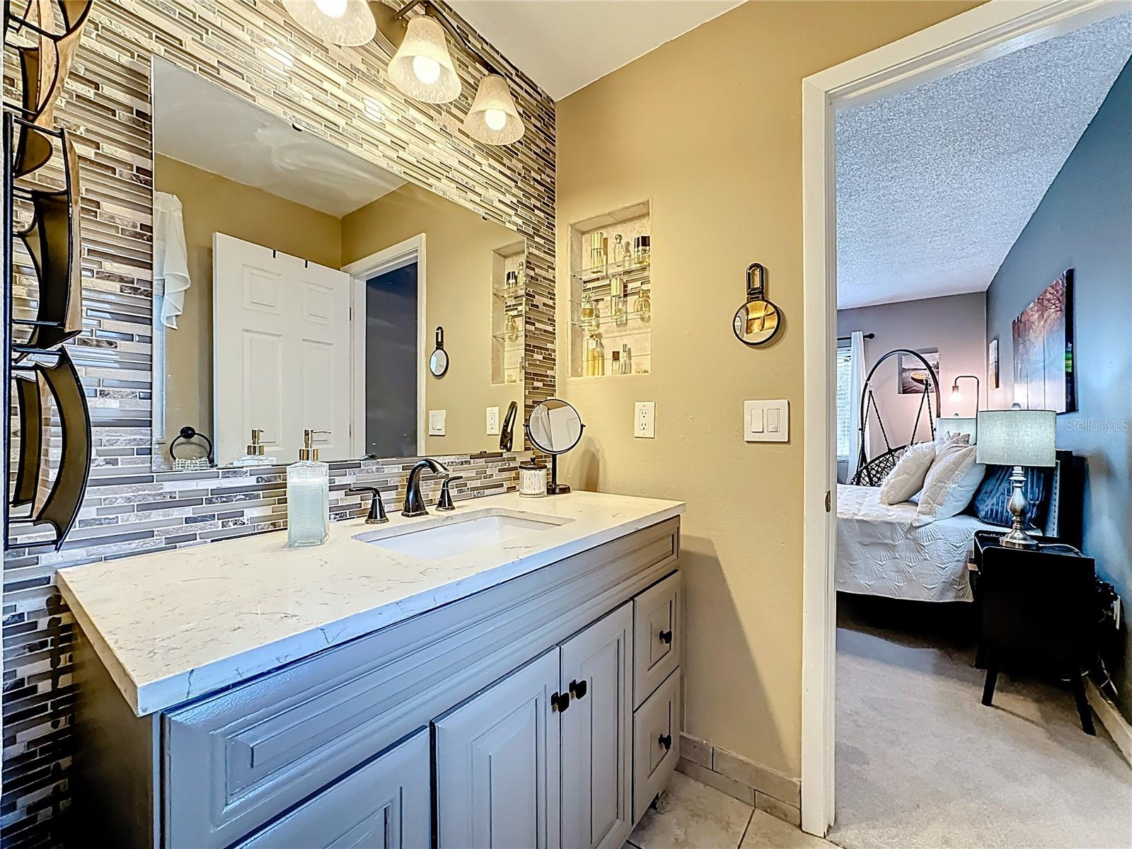 1530 DEER HOLLOW BLVD, SARASOTA, FL, 34232