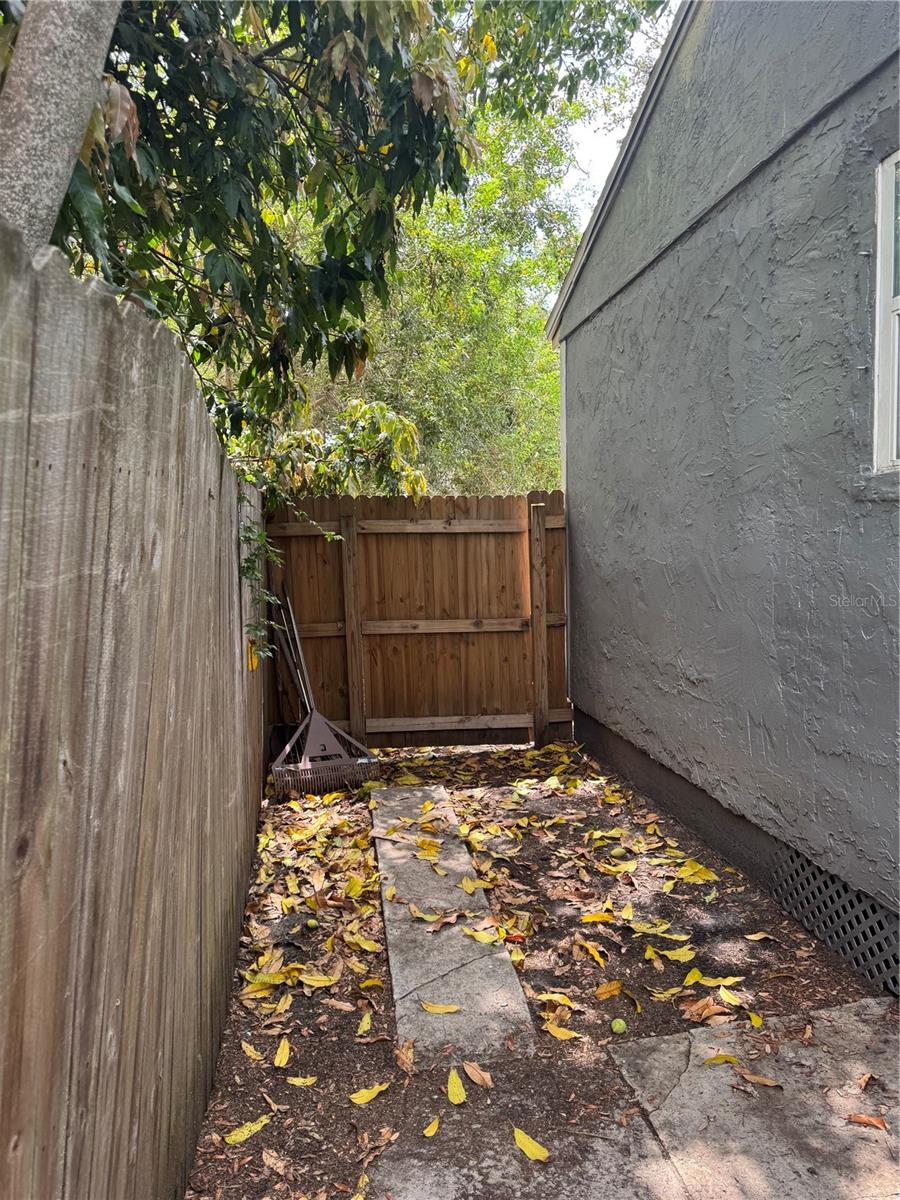 1751 46TH ST S, ST PETERSBURG, FL, 33711