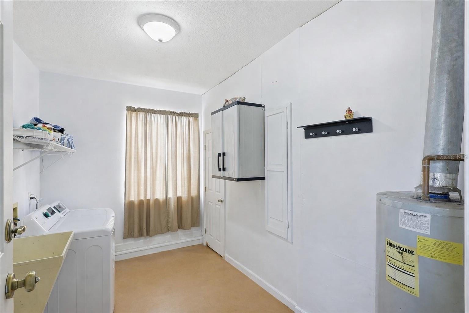 1261 E FULLERS CROSS RD, WINTER GARDEN, FL, 34787