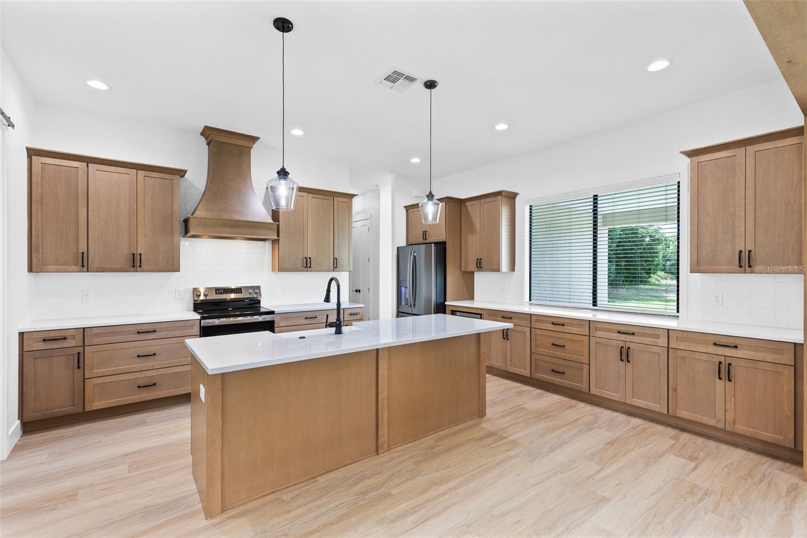 1290 WHITMAN LN, KENANSVILLE, FL, 34739