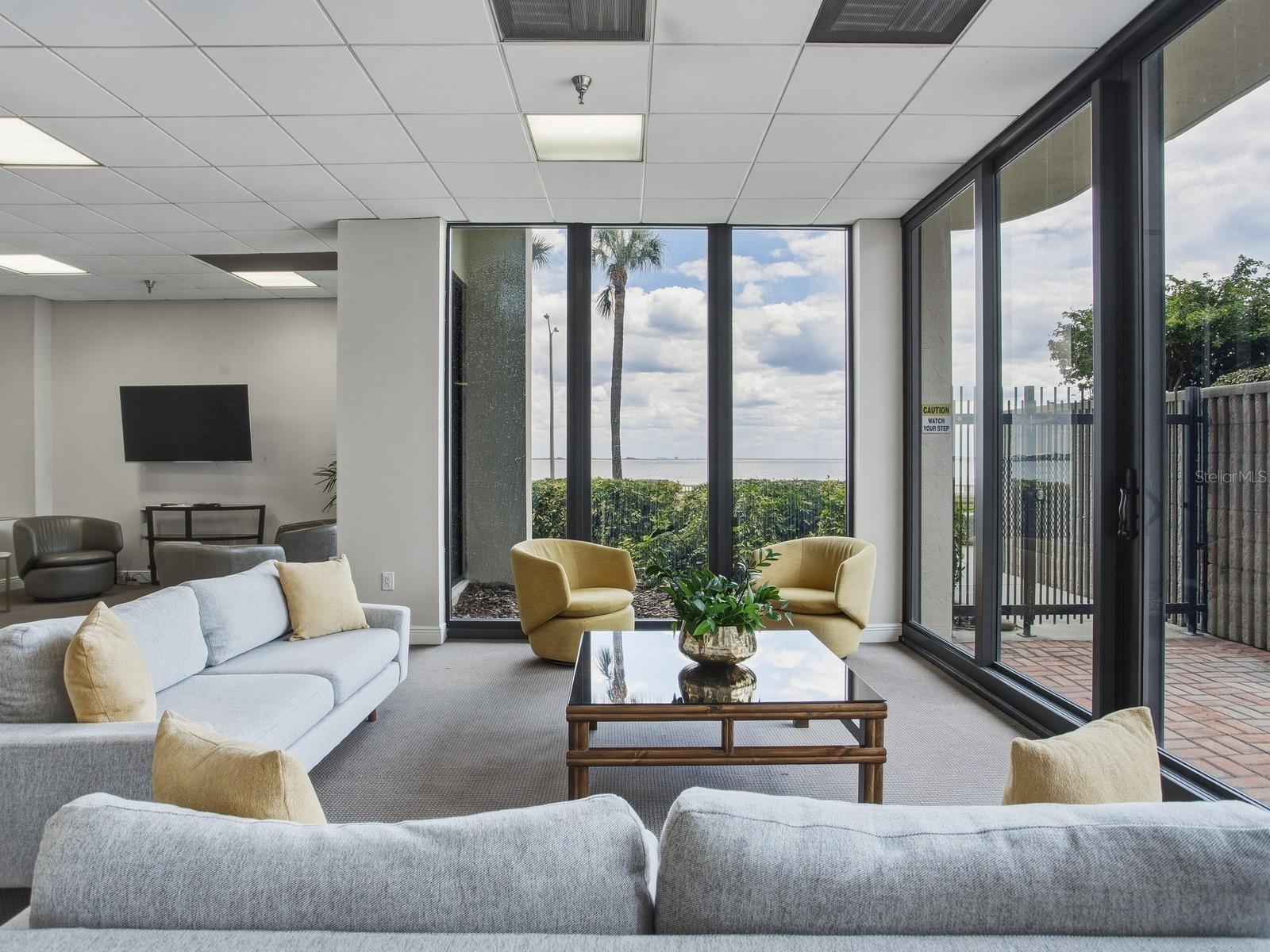 2413 BAYSHORE BLVD #201, TAMPA, FL, 33629