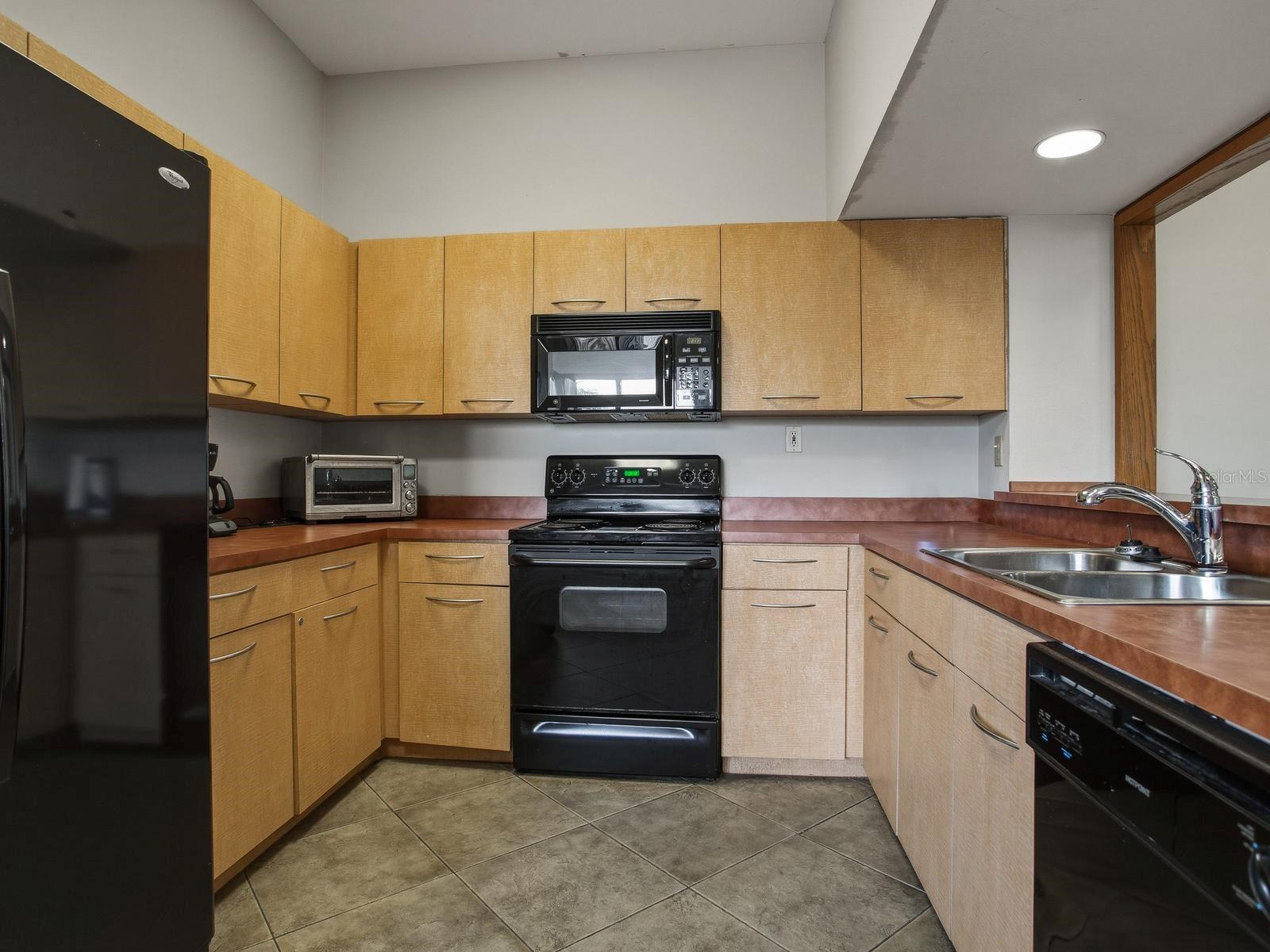 2413 BAYSHORE BLVD #201, TAMPA, FL, 33629