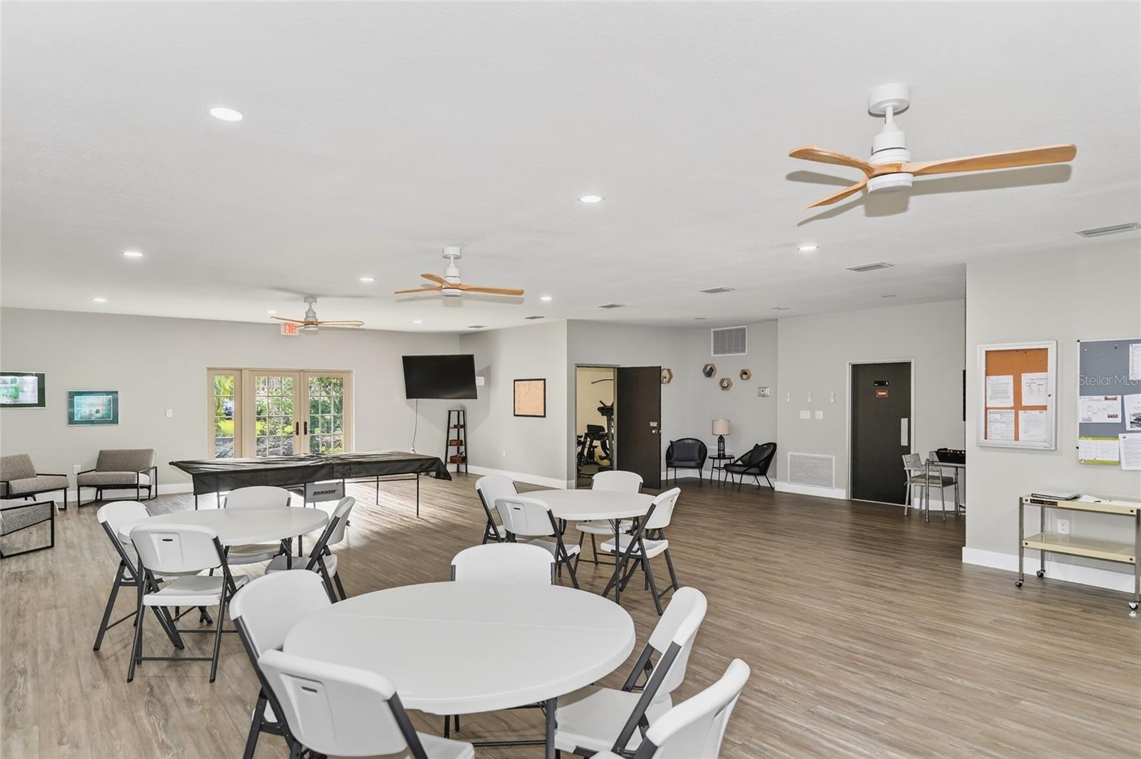 4160 FRUITVILLE RD #11, SARASOTA, FL, 34232