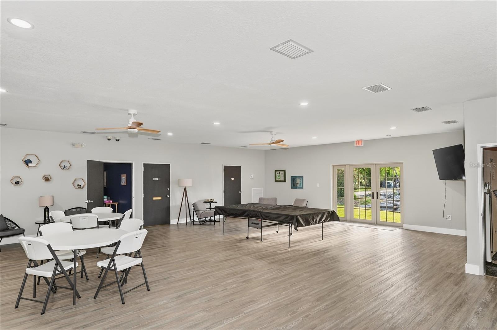 4160 FRUITVILLE RD #11, SARASOTA, FL, 34232