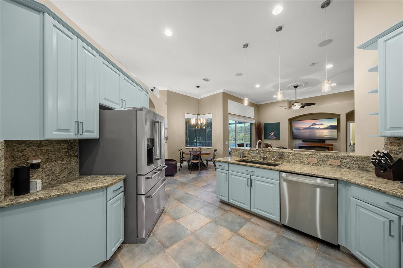 8282 BARTON FARMS BLVD, SARASOTA, FL, 34240