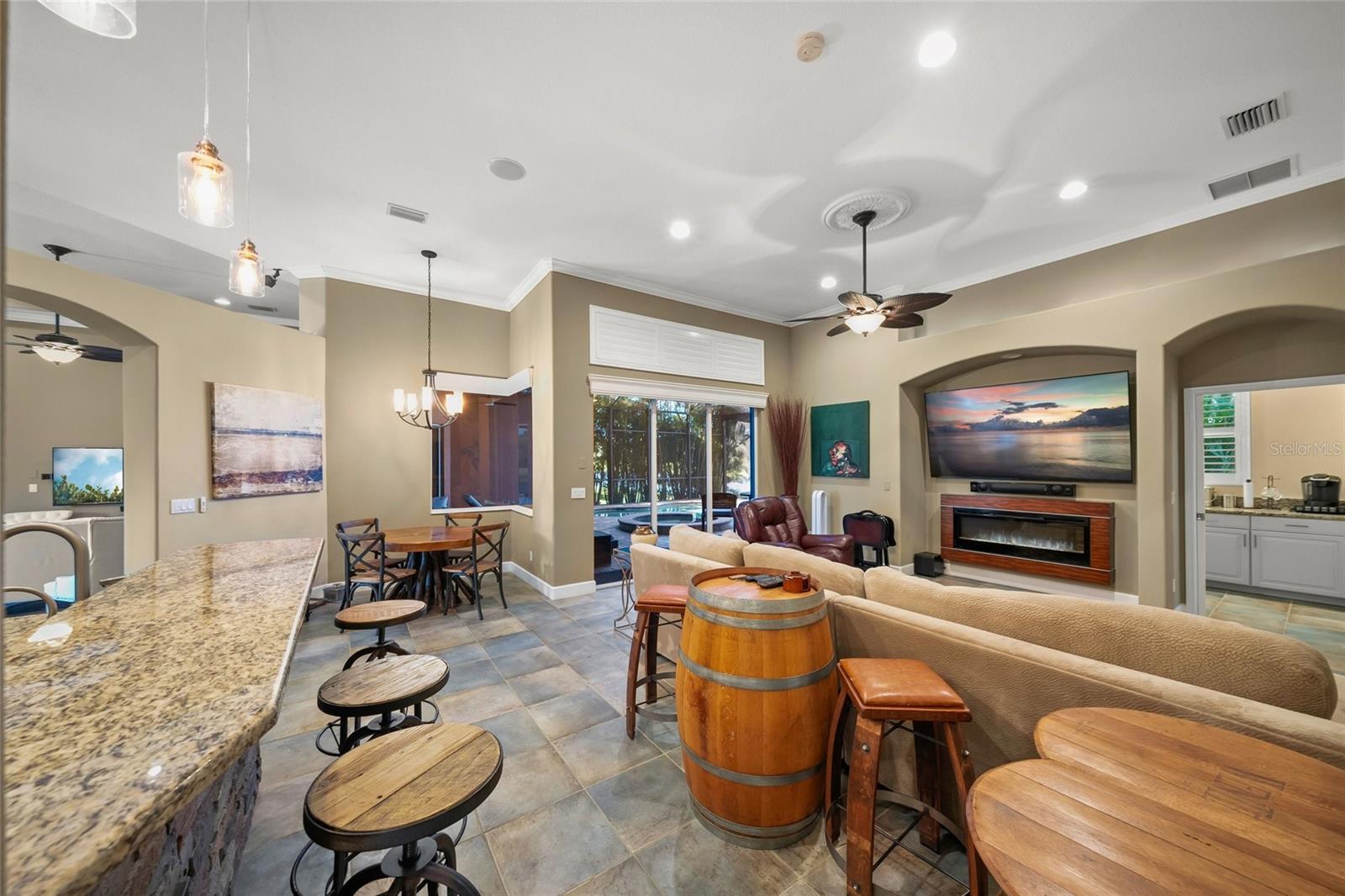 8282 BARTON FARMS BLVD, SARASOTA, FL, 34240