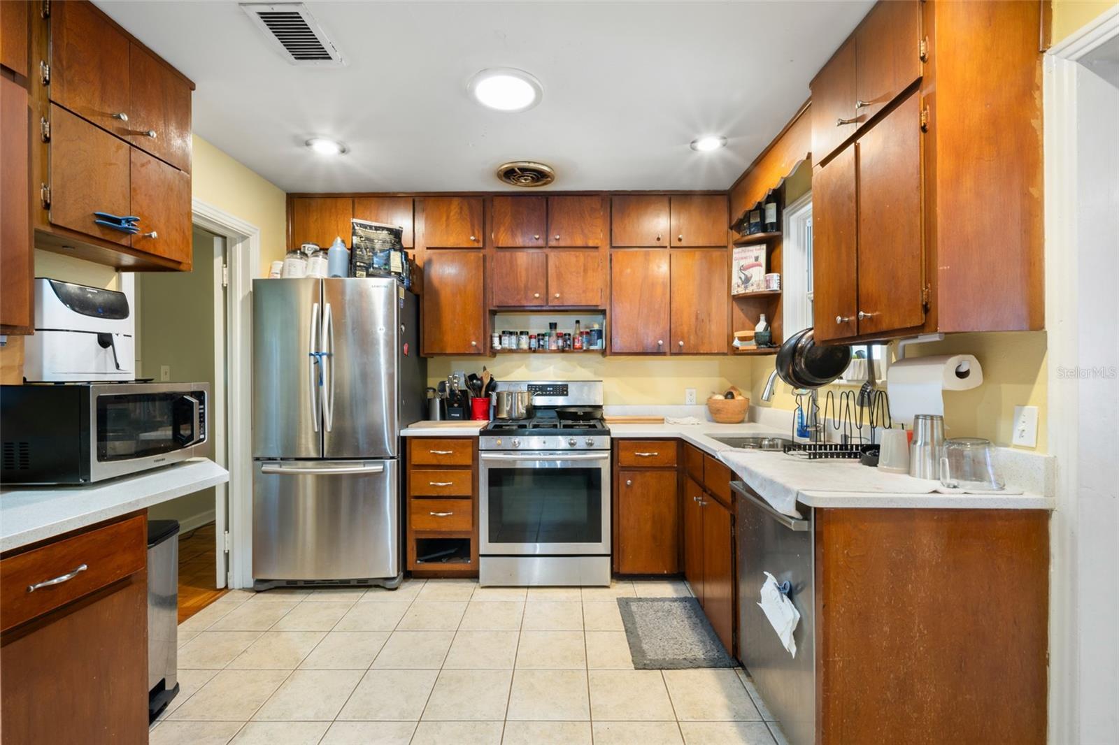 2034 NW 8TH PL, GAINESVILLE, FL, 32603