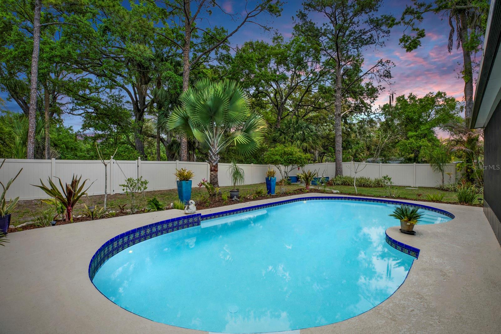 2107 W KYRA DR, TAMPA, FL, 33612