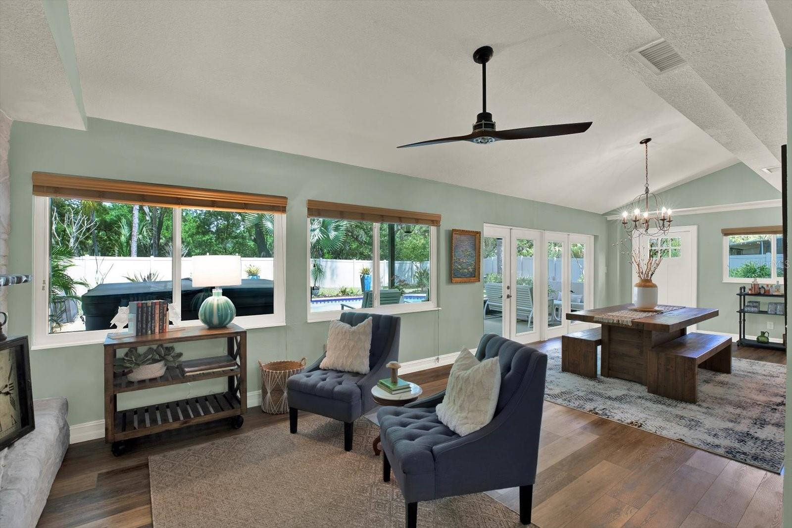 2107 W KYRA DR, TAMPA, FL, 33612