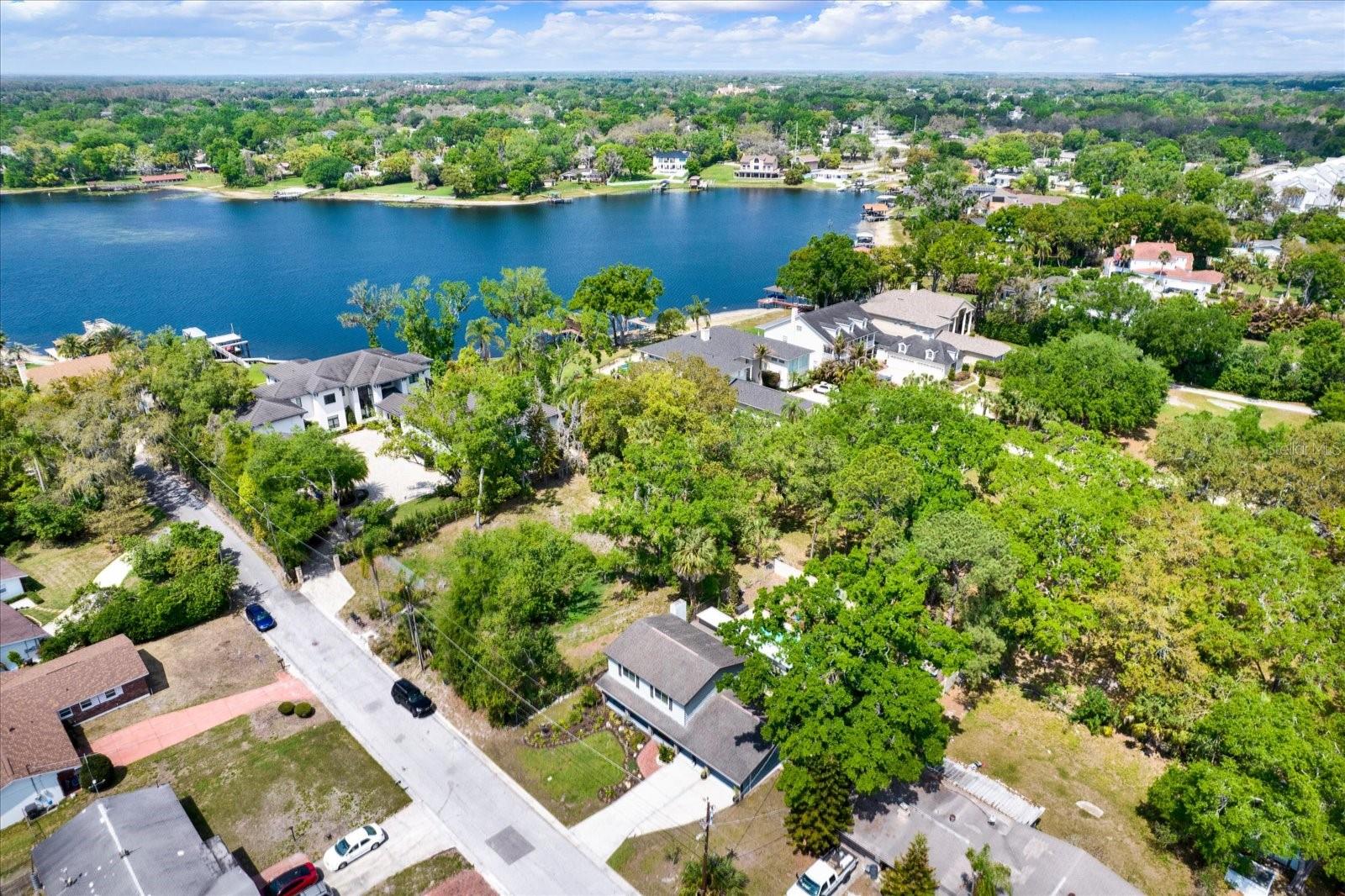 2107 W KYRA DR, TAMPA, FL, 33612