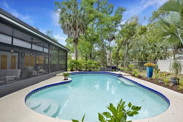 2107 W KYRA DR, TAMPA, FL, 33612