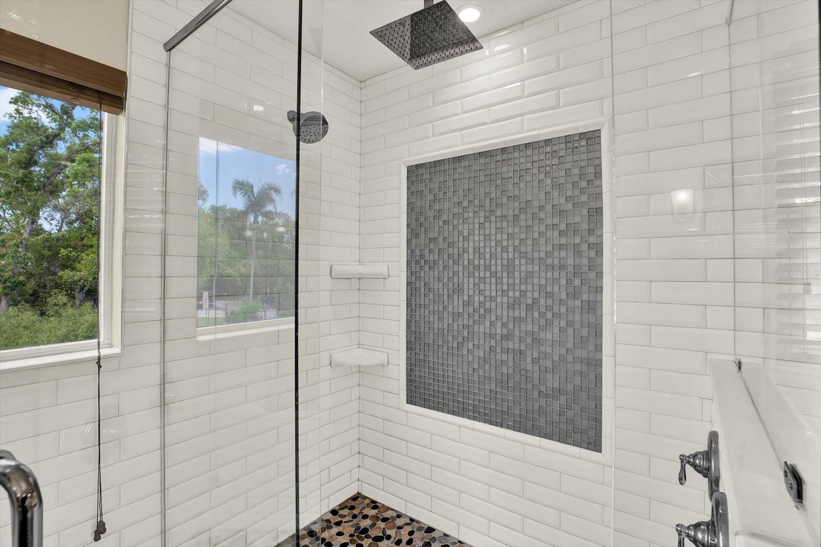 2107 W KYRA DR, TAMPA, FL, 33612