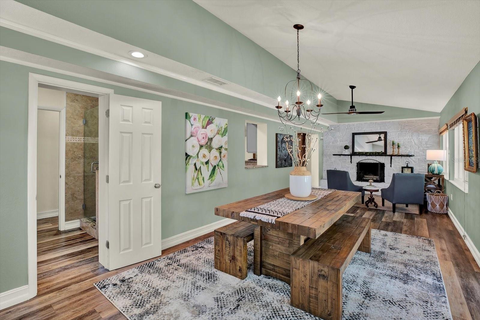 2107 W KYRA DR, TAMPA, FL, 33612