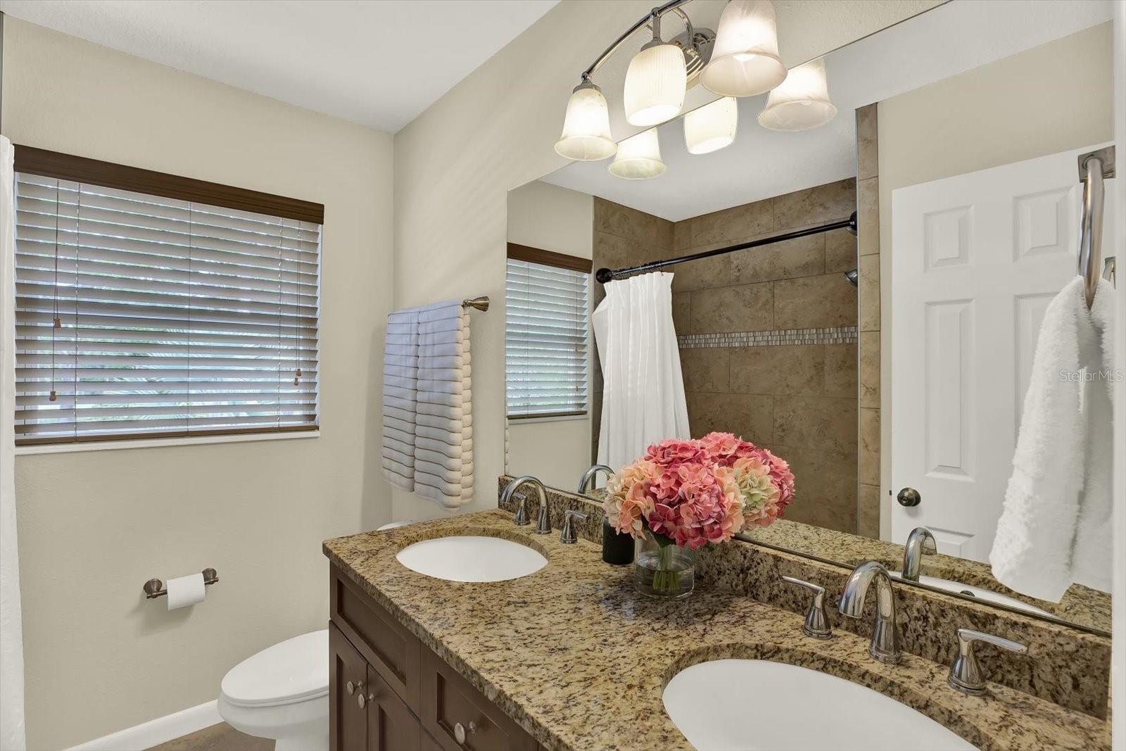 2107 W KYRA DR, TAMPA, FL, 33612