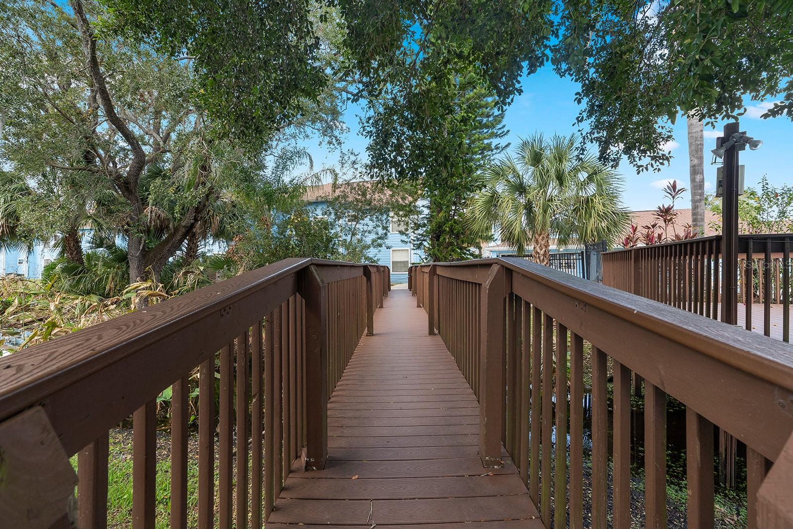 2735 N POINCIANA BLVD #100, KISSIMMEE, FL, 34746