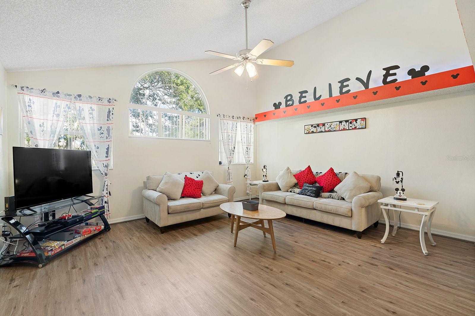 2735 N POINCIANA BLVD #100, KISSIMMEE, FL, 34746