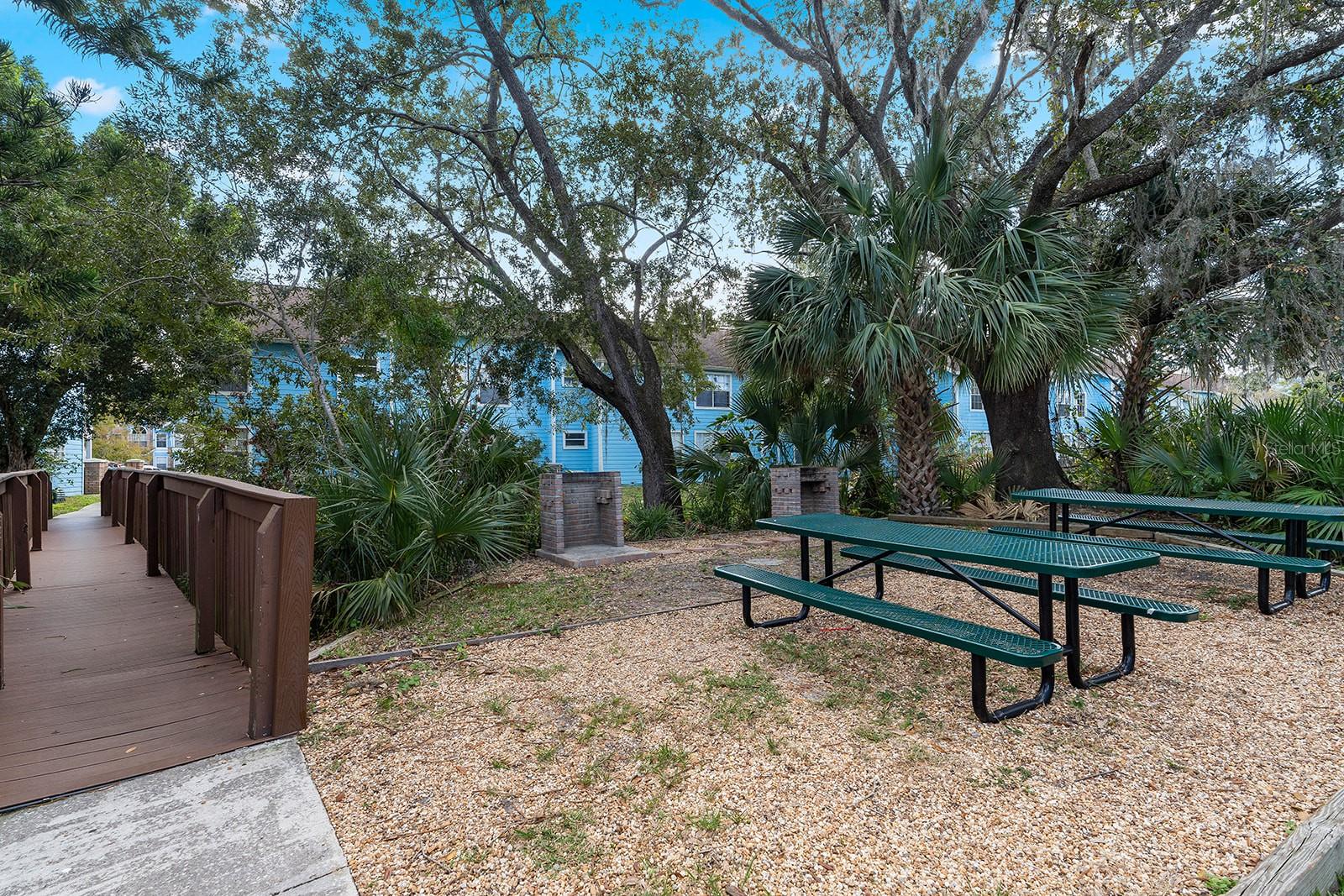 2735 N POINCIANA BLVD #100, KISSIMMEE, FL, 34746