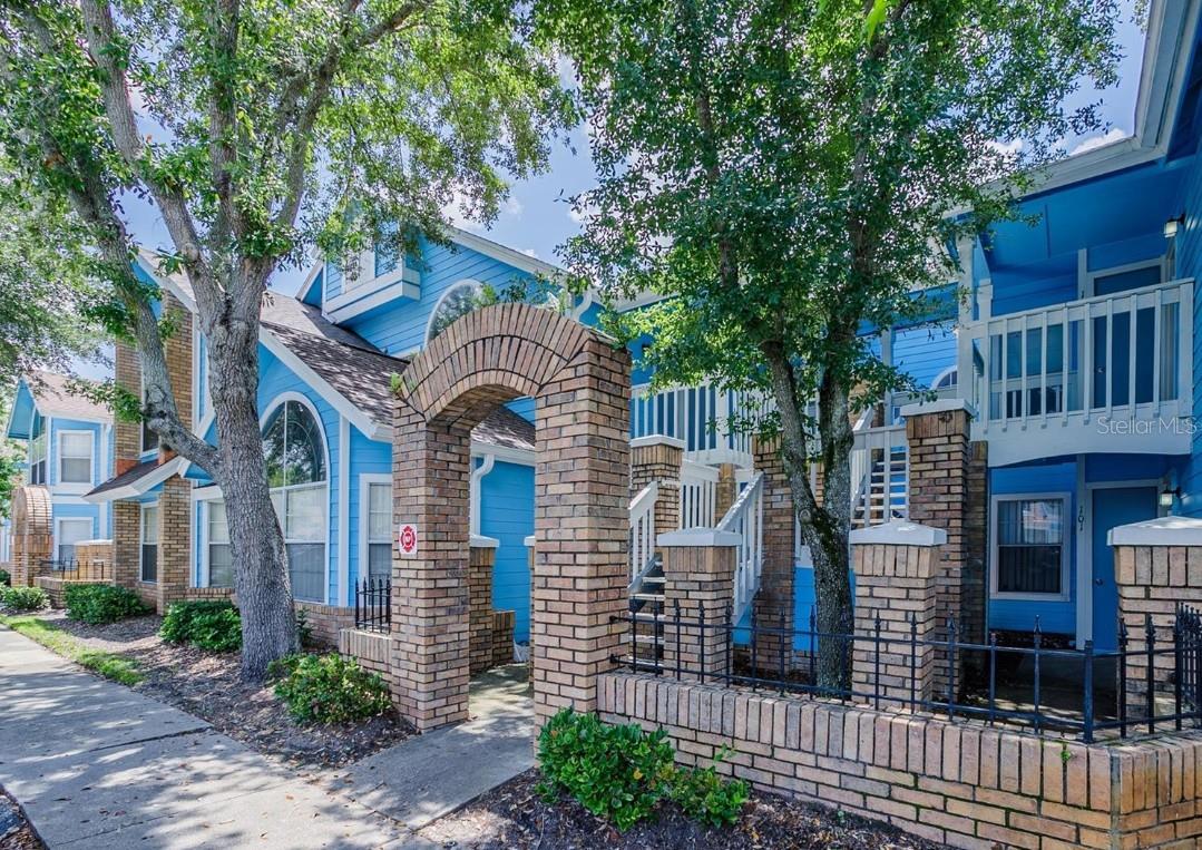 2735 N POINCIANA BLVD #100, KISSIMMEE, FL, 34746