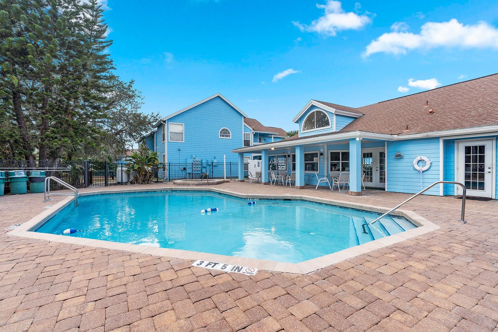 2735 N POINCIANA BLVD #100, KISSIMMEE, FL, 34746