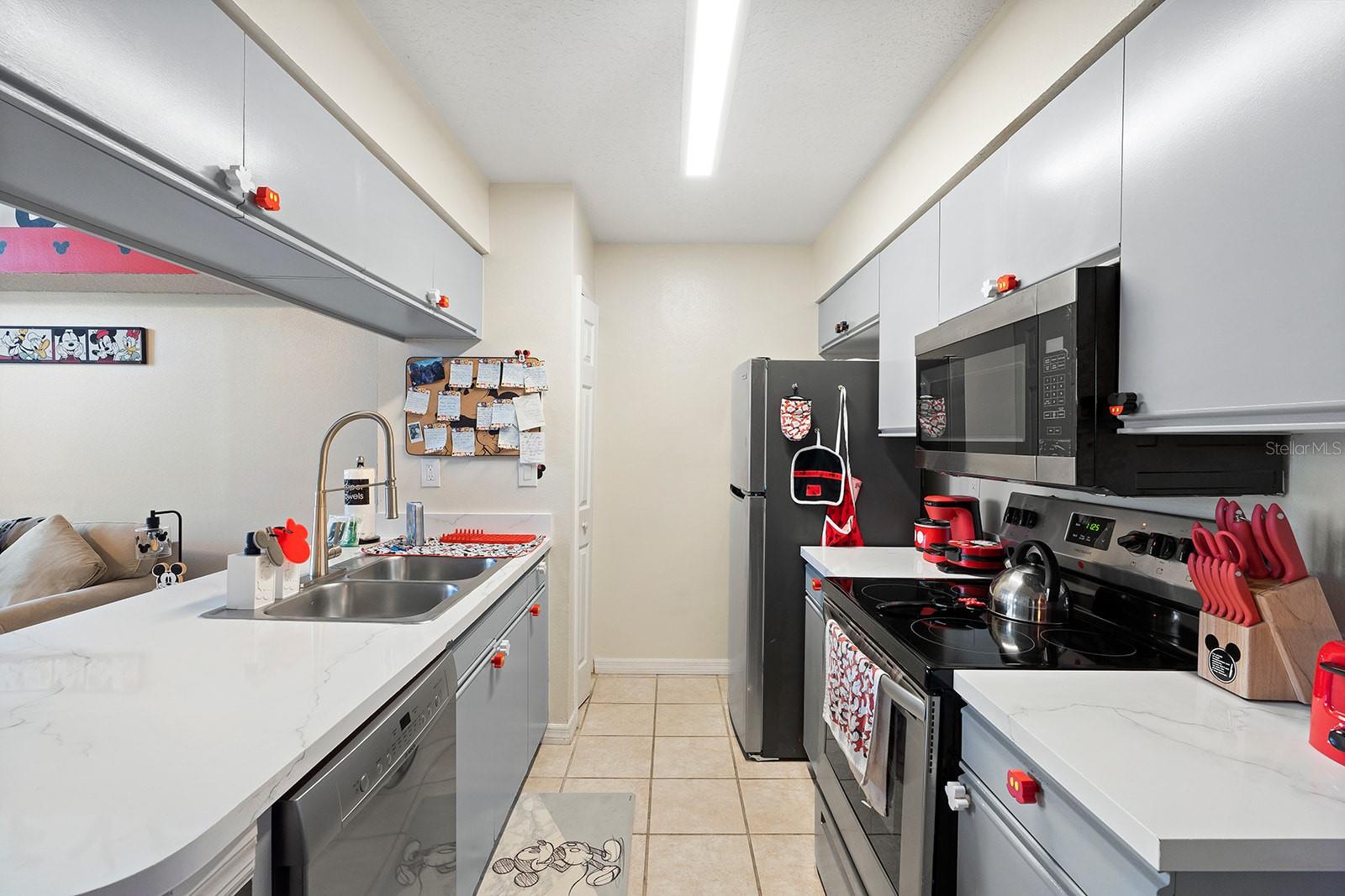 2735 N POINCIANA BLVD #100, KISSIMMEE, FL, 34746