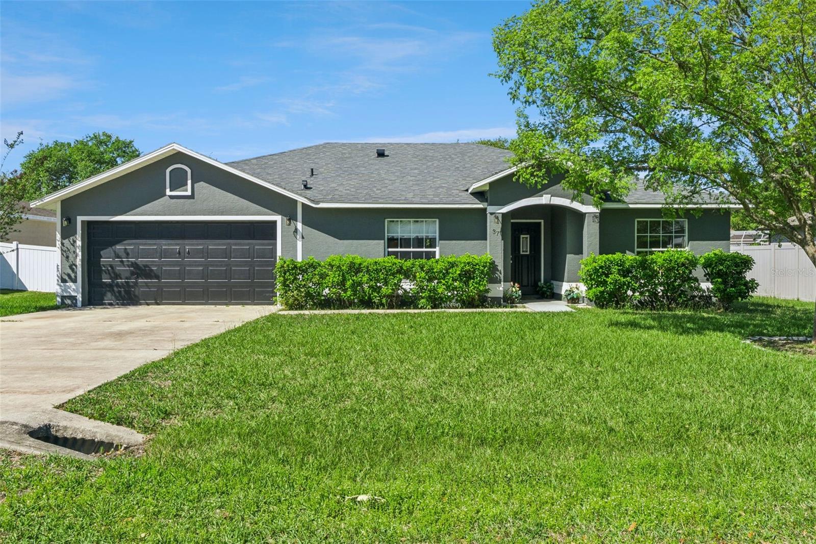 37 LINDSAY DR, PALM COAST, FL, 32137