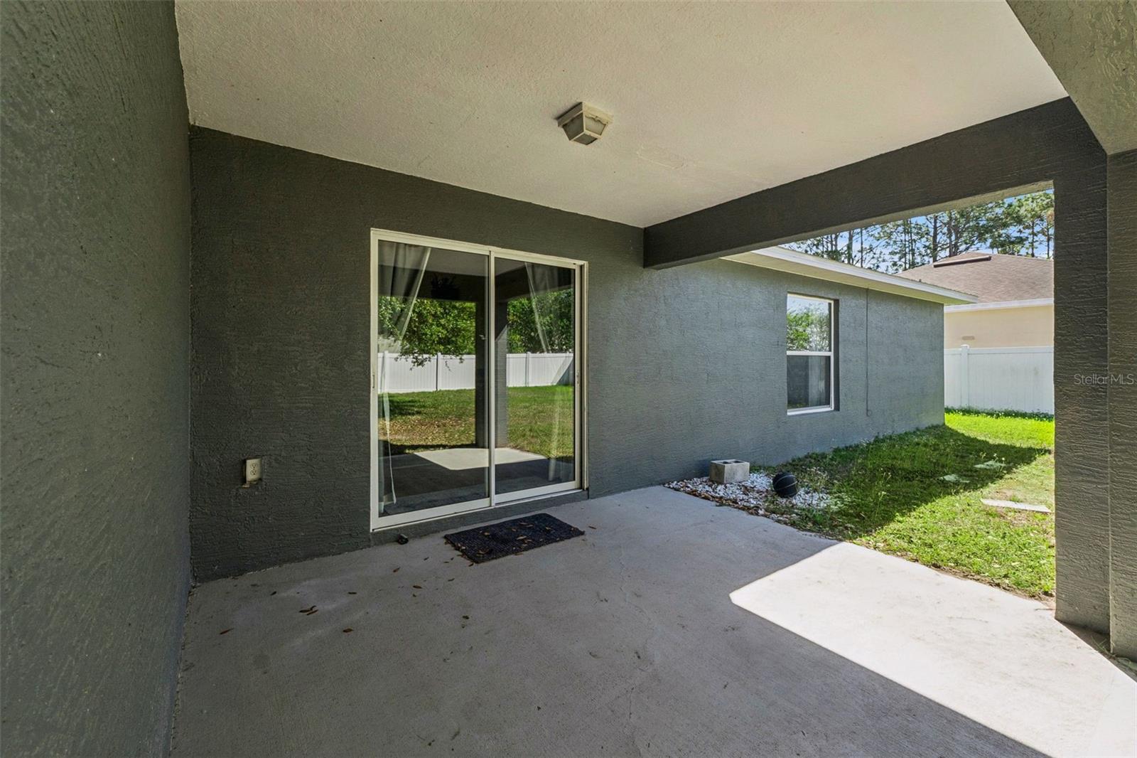 37 LINDSAY DR, PALM COAST, FL, 32137