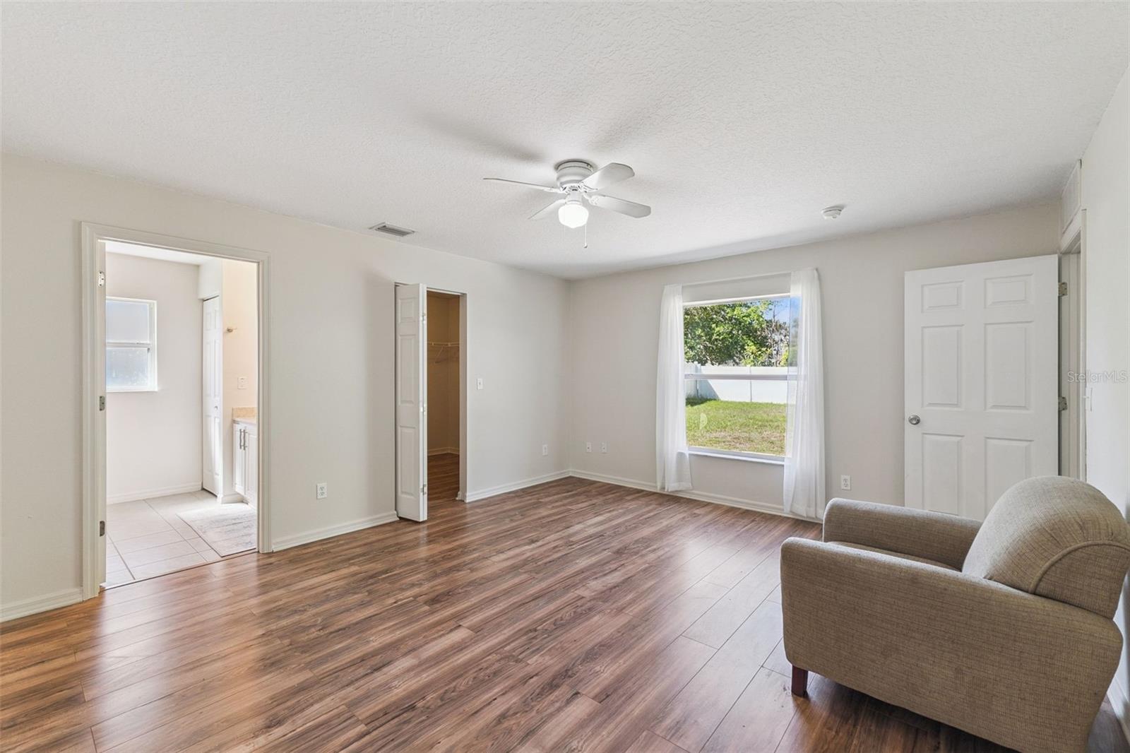 37 LINDSAY DR, PALM COAST, FL, 32137
