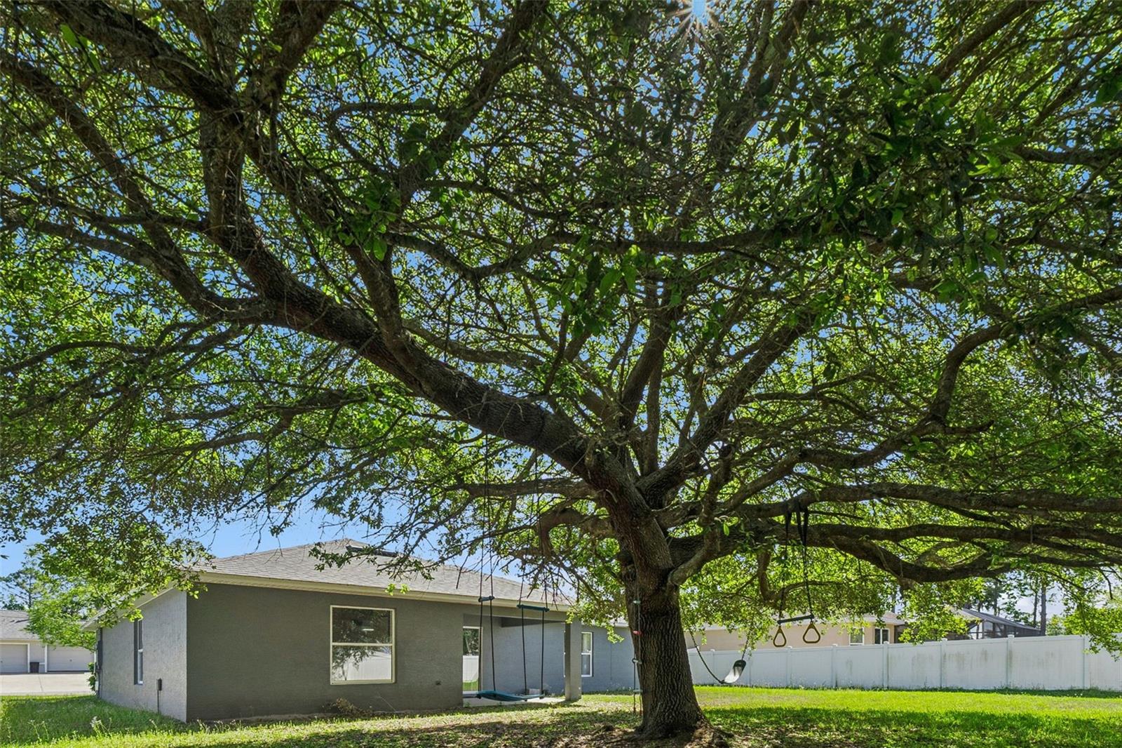 37 LINDSAY DR, PALM COAST, FL, 32137