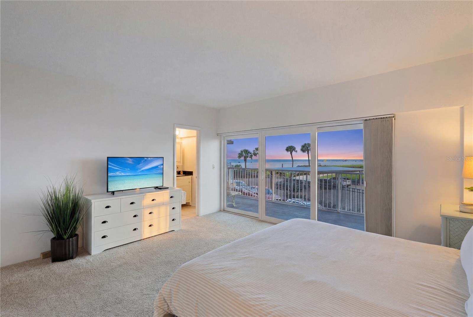 5830 MIDNIGHT PASS RD #T22, SARASOTA, FL, 34242